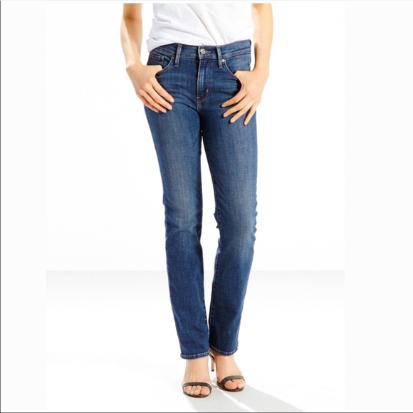 levi's women's slimming straight jean